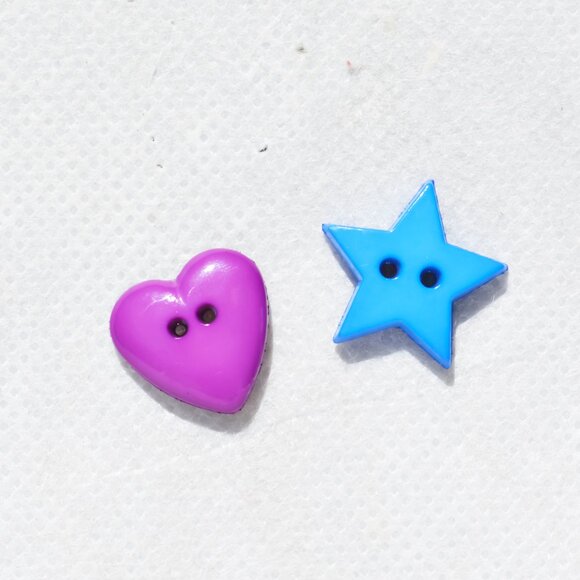 Star and Heart Shape Button Pin Accessories - Picture 1 of 6